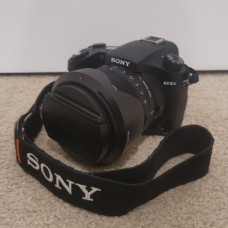 Preowned Sony rx10 iv camera Preowned Sony rx10 iv camera