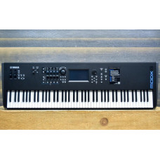 preowned Yamaha modx8 preowned Yamaha modx8